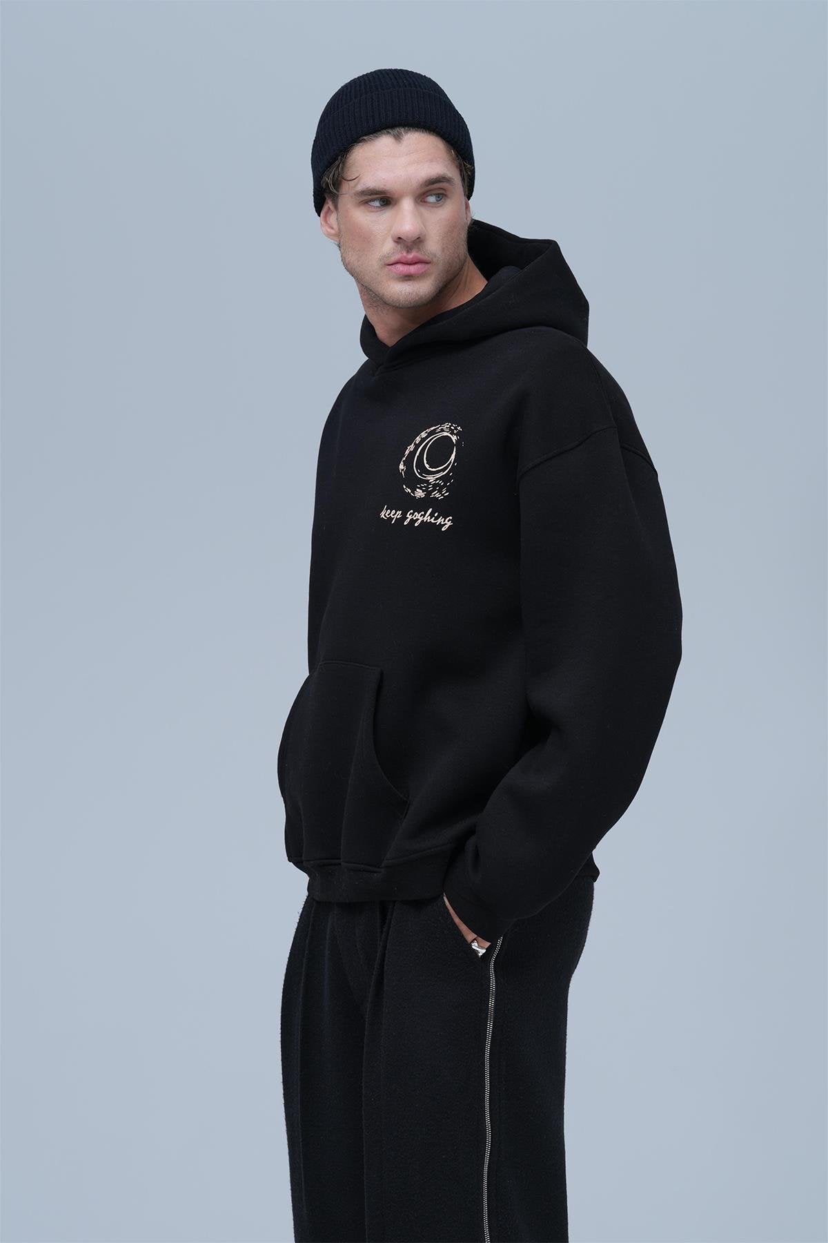 Beyond the Frame Patchwork Design Oversize Hoodie Schwarz
